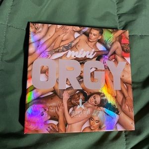 Jeffree Star Orgy Mini Palette